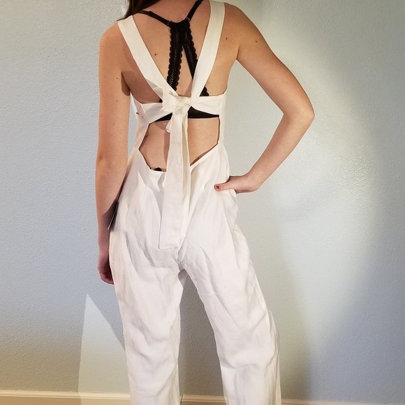 !!3 FOR $25 -- Forever 21 Ivory Jumpsuit NWT - Picture 2 of 6